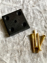 Wall plate, small.