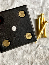 Wall plate, small.